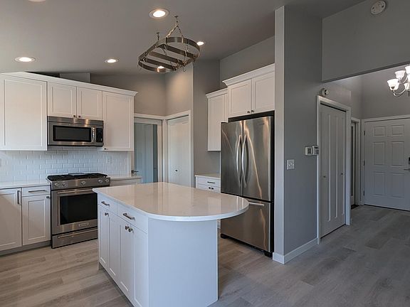 Kitchen to Entry