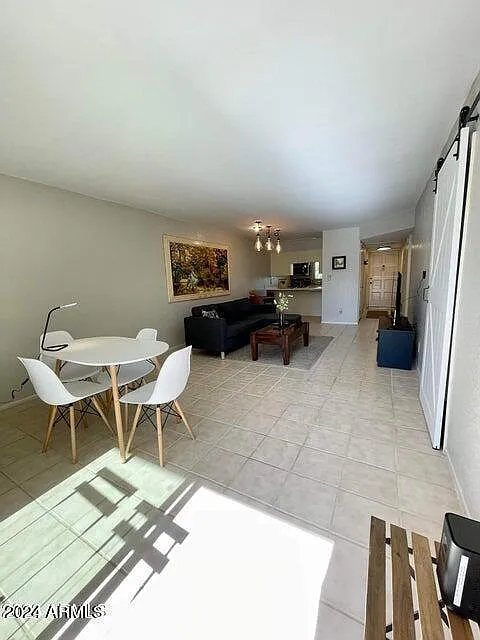 2 bed, 2.0 bath, 1002 sqft, $2,250 — Photo 4