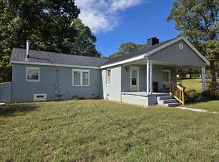 128 Goodjoin Rd, Landrum, SC 29356
