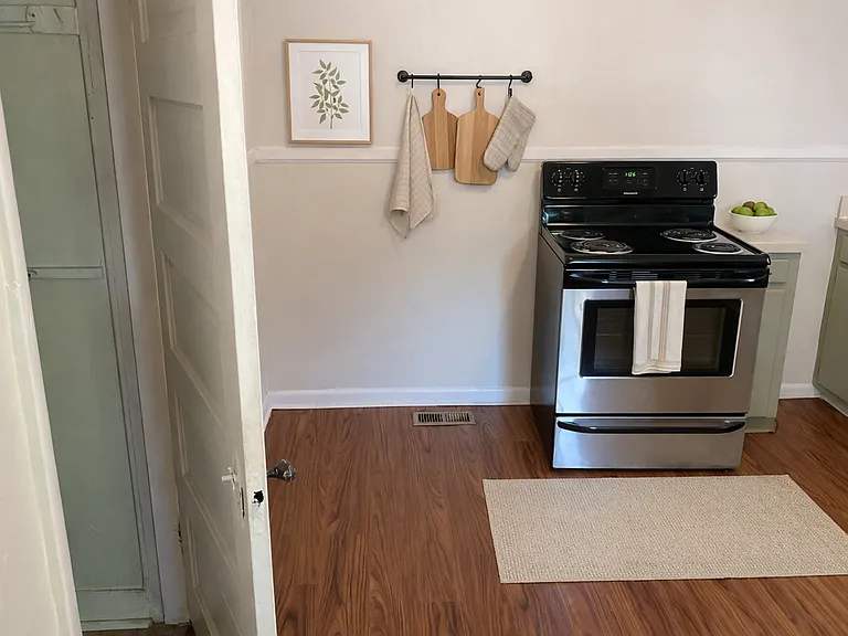 339 Park Ave — Photo 56