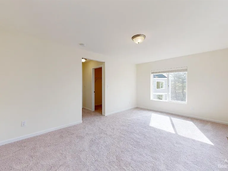 2725 Bristol Ridge Dr — Photo 12