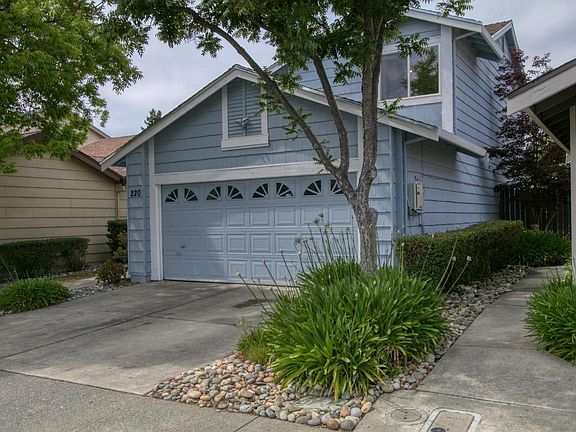 3rd image of 220 Stageline Drive