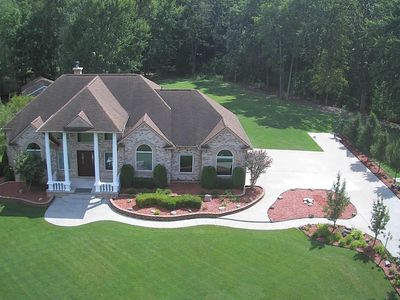 400 Eromeoroad Rd, Oakland, MI, 48363