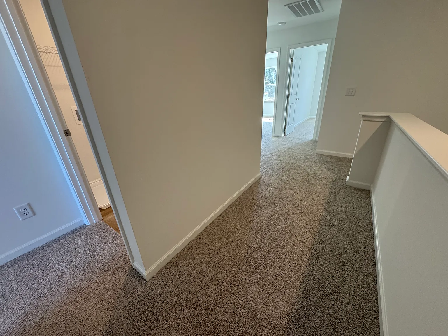 3 bed, 2.5 bath, 1736 sqft, $1,975 — Photo 4