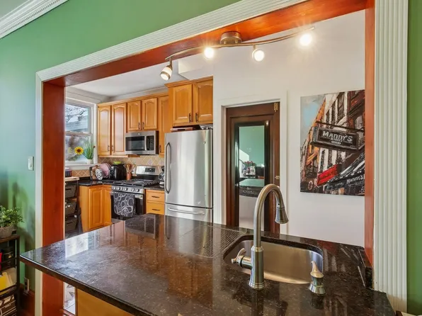 2014 New York Avenue image 10 of 32