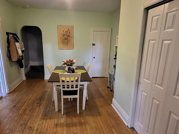 3rd image of 221 Seymour Ave APT 3