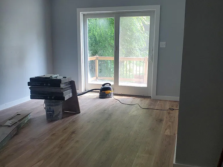 275 W Main St — Photo 8