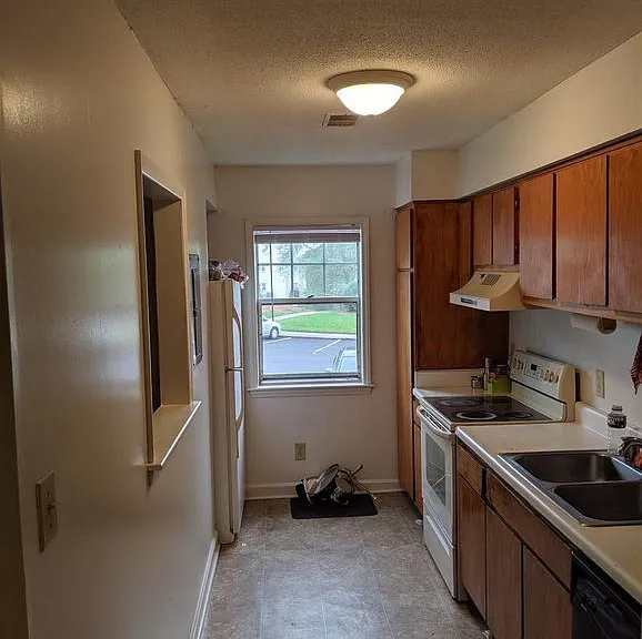 2514 Avent Ferry Rd #206 — Photo 1