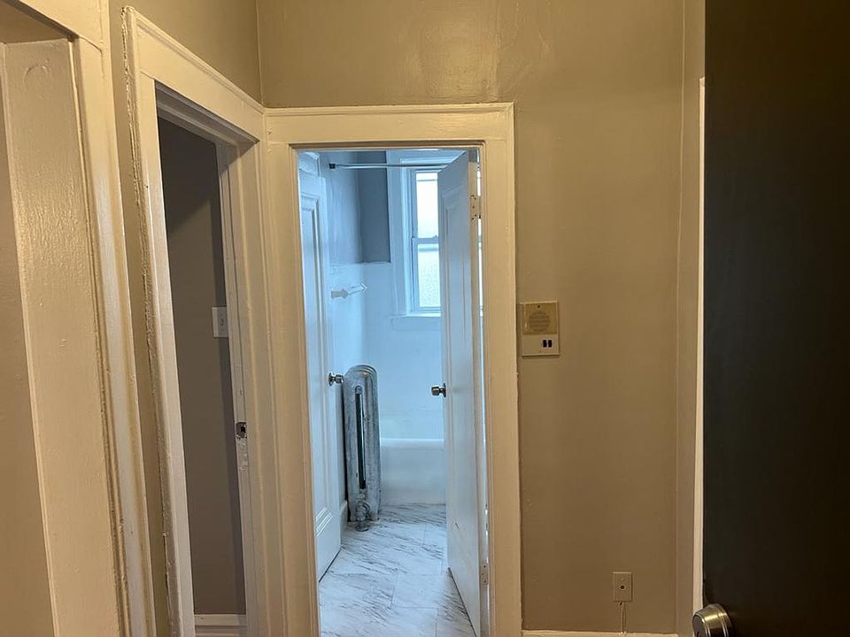 1st image of 7756 S Jeffery Ave #1948-1