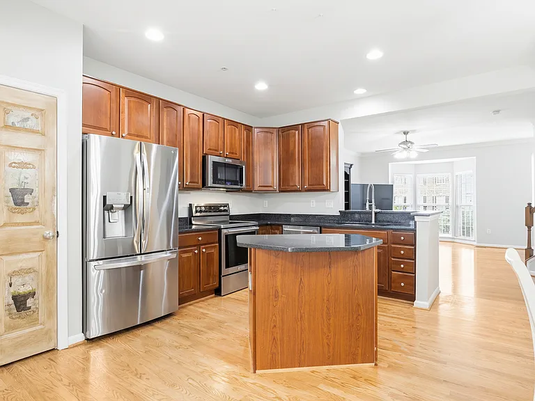 2236 Ivy Ln #5 — Photo 10