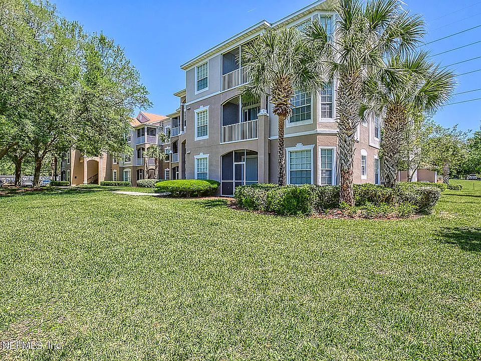 3 bed, 1408 sqft, $1,800 — Photo 3