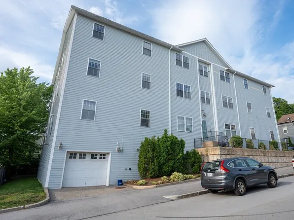 20 William St APT 8, Worcester, MA 01609