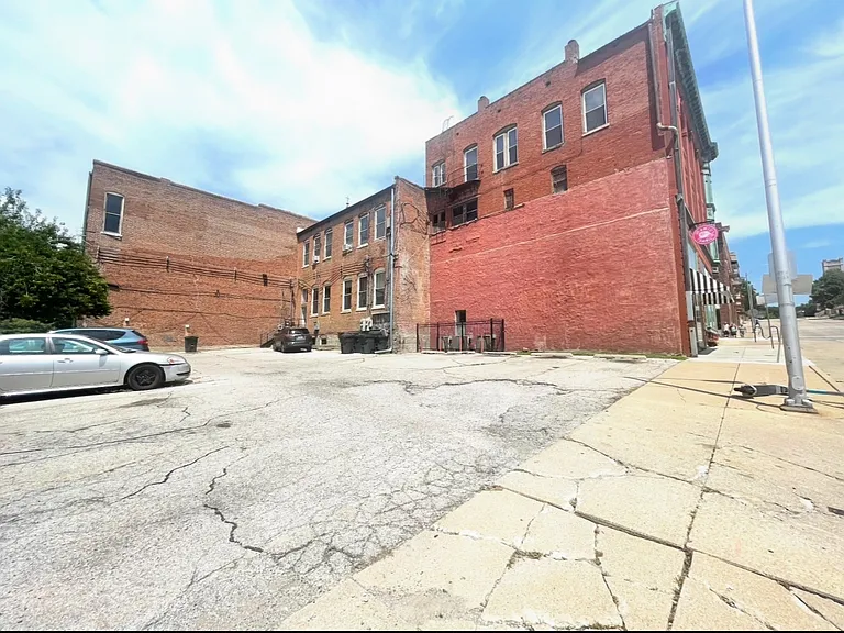 722 Francis St #302 — Photo 17