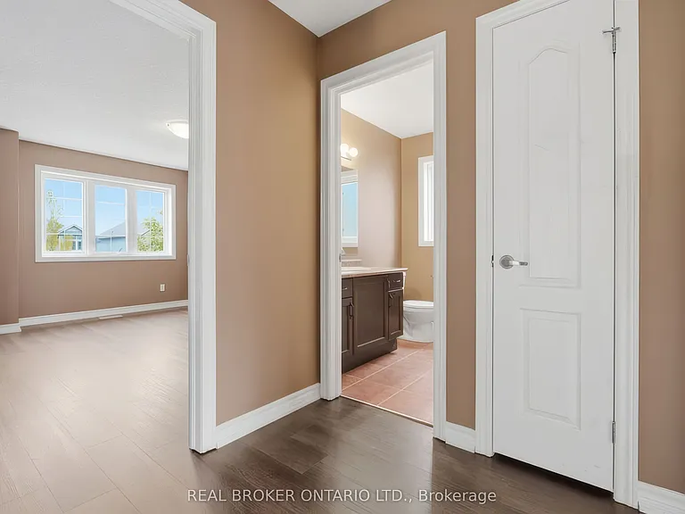 1047 Marquette Dr — Photo 22