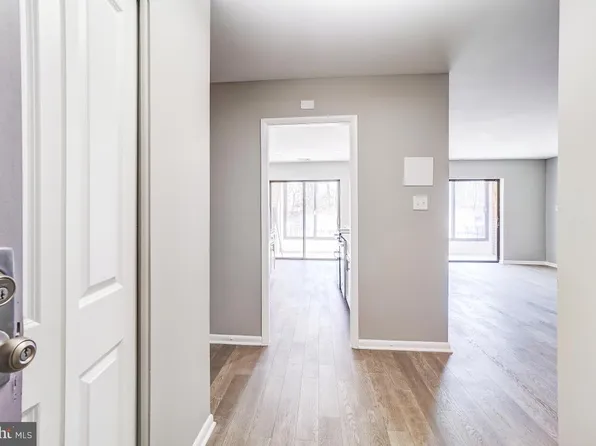 6300 Red Cedar Pl Unit 301, Baltimore, MD 21209