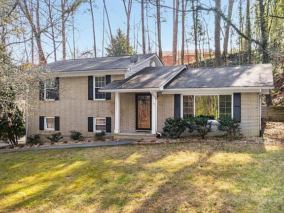 3rd image of 1307 18th St NW