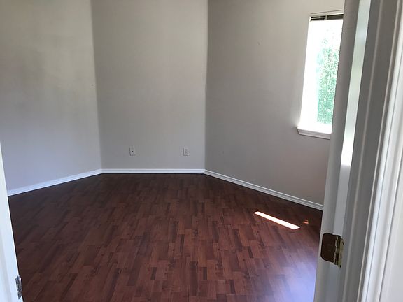 4th image of 9090 Ravenna Ave NE Unit 302