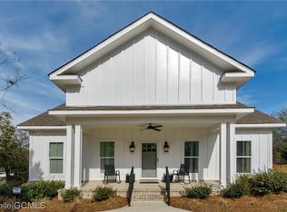 22 Lancaster Rd, Mobile, AL 36608