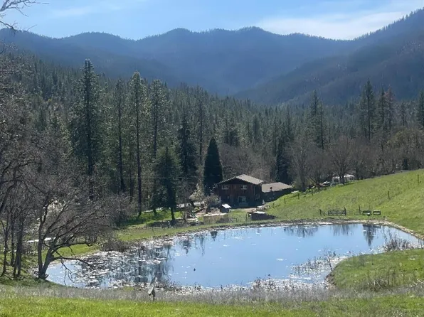 10250 Sterling Creek Rd, Jacksonville, OR 97530