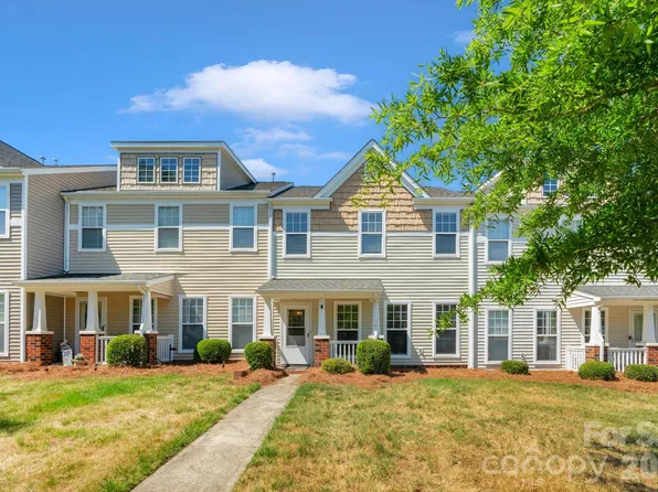 1021 Laparc Ln, Indian Trail, NC 28079