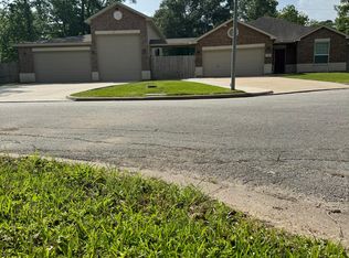 2011 Halyard Dr, Crosby, TX 77532