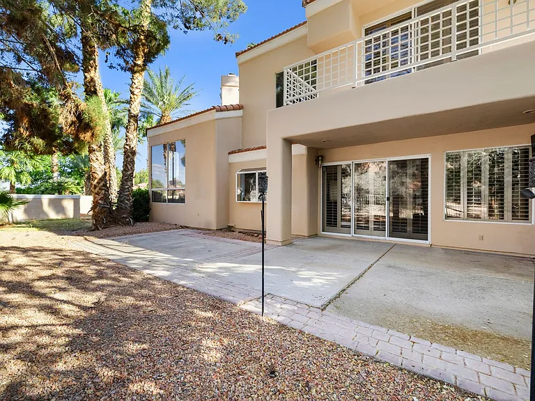 7600 Painted Dunes Dr — Photo 27