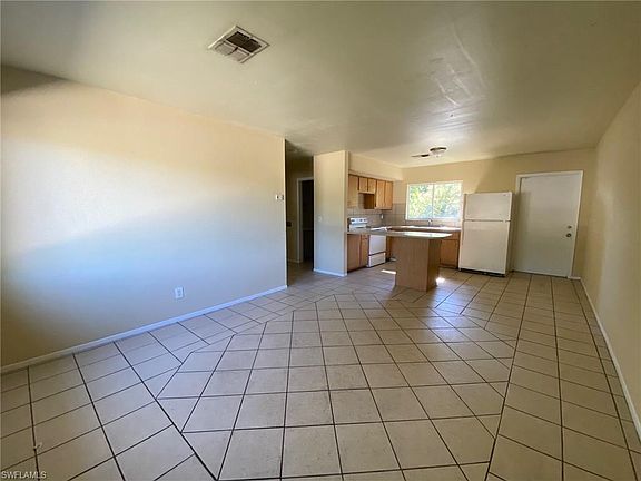 2nd image of 4409 Douglas Ln