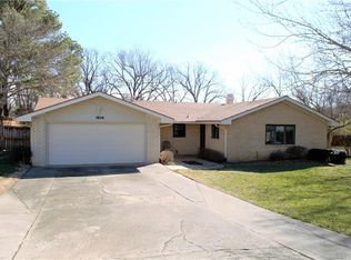 1834 N Wheeler Ave, Fayetteville, AR 72703
