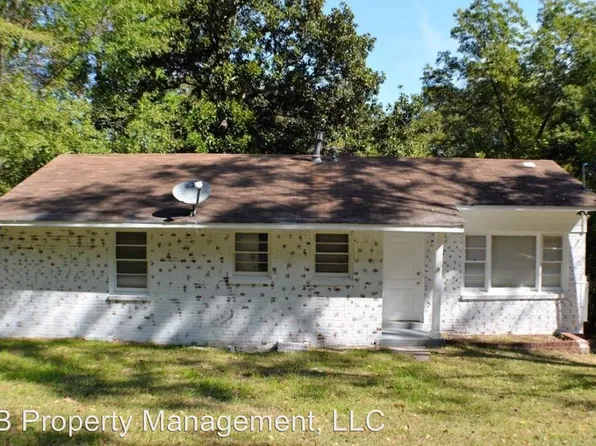 106 Nottingham Ct, Montgomery, AL 36109