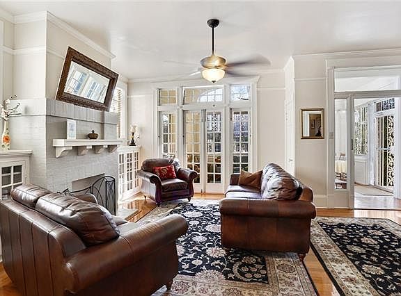 4th image of 2118 Peniston St