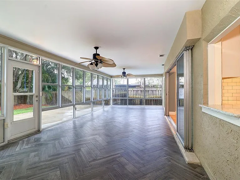2958 Meadow Wood Dr — Photo 14