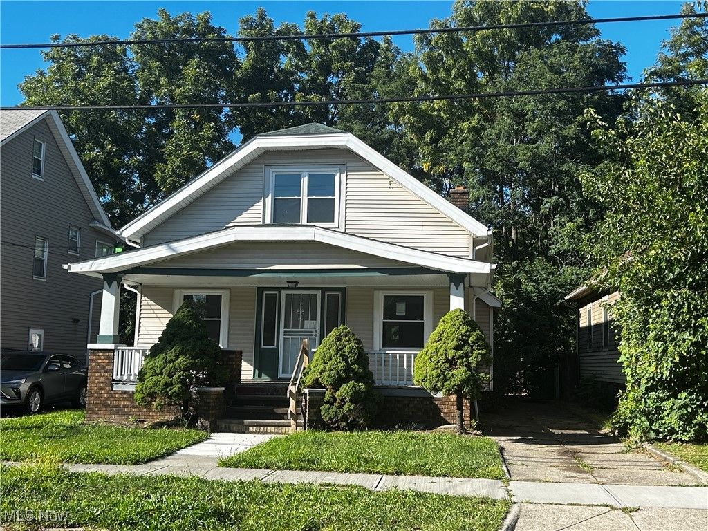 Real estate listing image