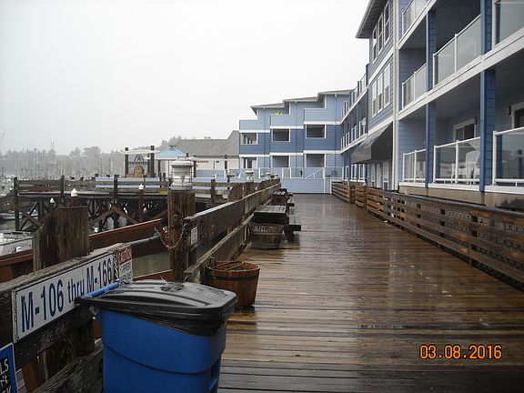 4th image of SW Bay Boulevard Moorage M #159