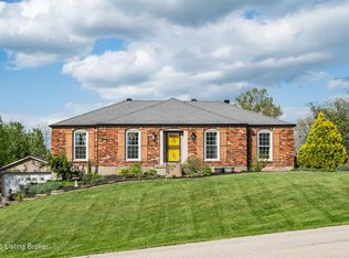 304 Carriageway Rd, Taylorsville, KY 40071