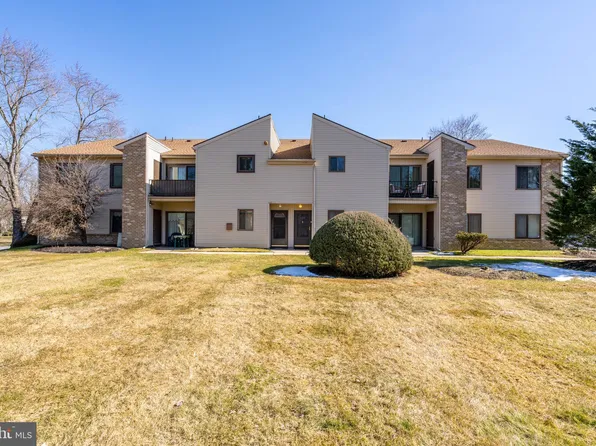 911 Arborley Ct, Westampton, NJ 08060