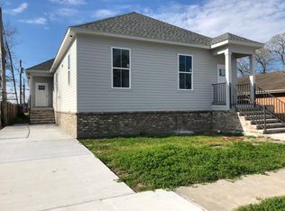 3808 Laplace St, Chalmette, LA 70043