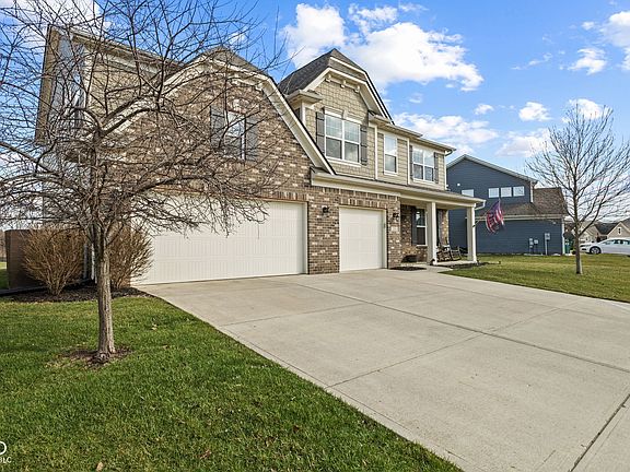 2nd image of 231 Dovetree Dr