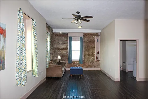 100 E Buck St #B Photo 1