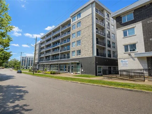 275 Larch St #F114, Waterloo, ON N2L 3R2