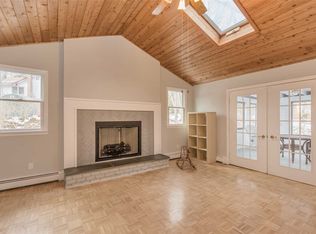 27 Pardam Knoll Rd, Miller Place, NY 11764