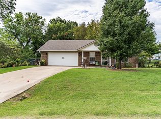 411 S Roland St, Bristow, OK 74010