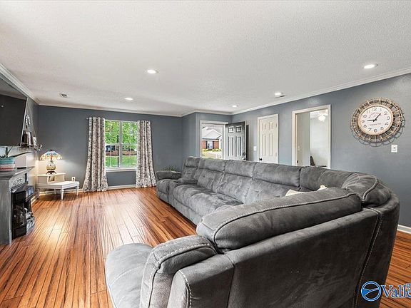 2nd image of 121 Champions Green Dr