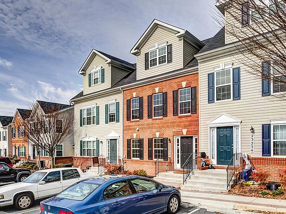 3rd image of 23232 Scholl Manor Way #1120