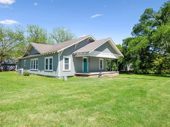 508 W 3rd St, Eddy, TX 76524