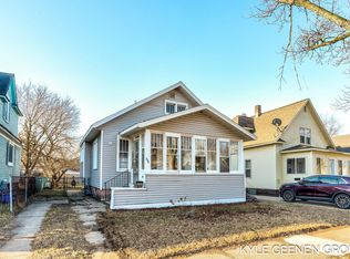 296 W 17th St, Holland, MI 49423