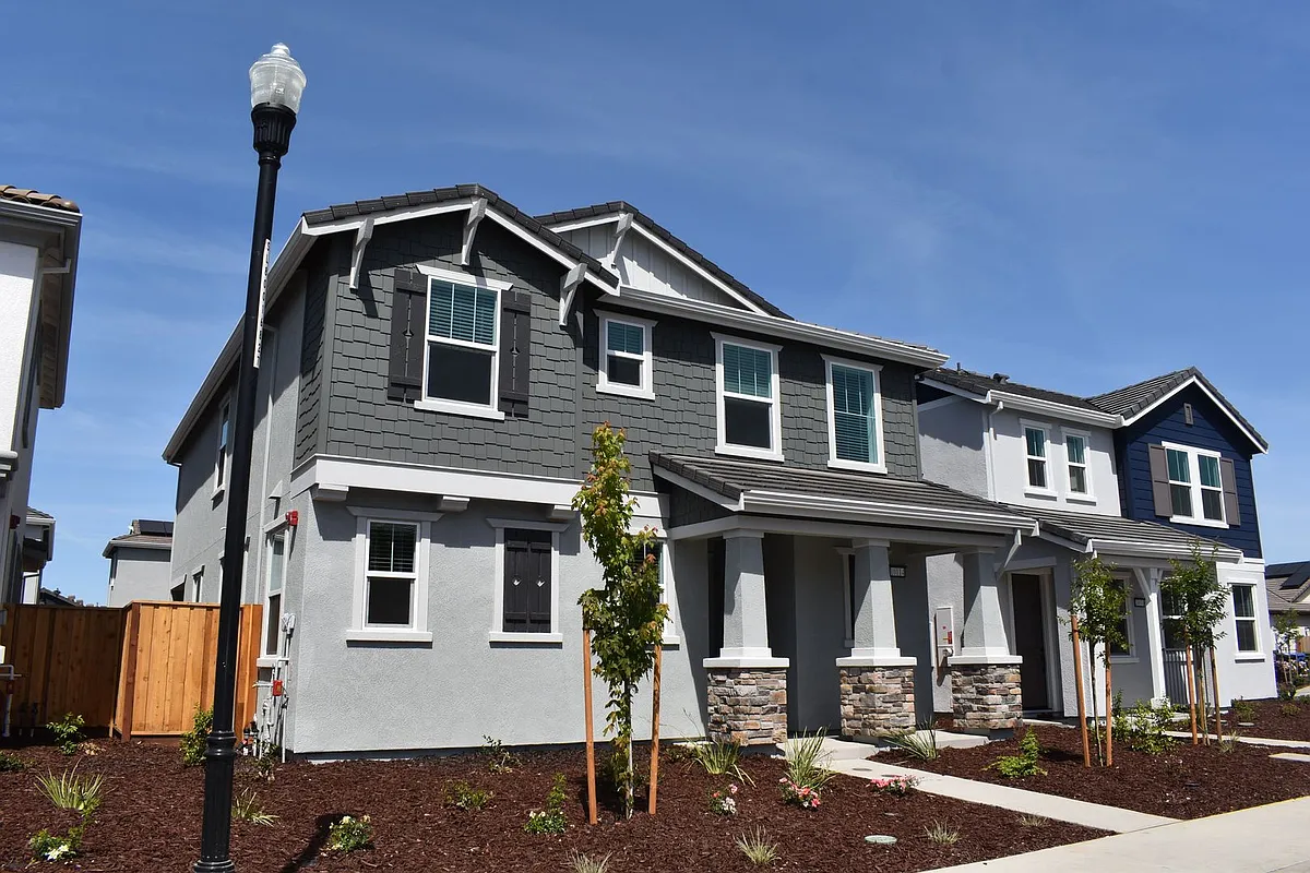 Building Photo - 10114 Elise Way