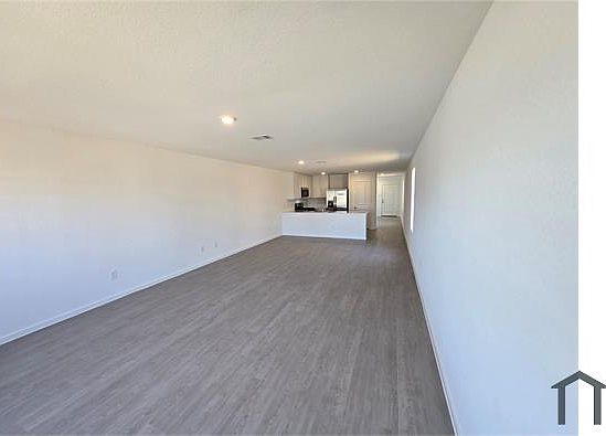 4th image of 12039 Rockview Dr