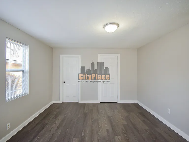 1541 Spruce St — Photo 13