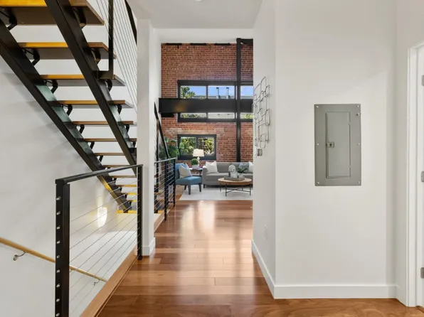 88 Bush St Unit 2107, San Jose, CA 95126