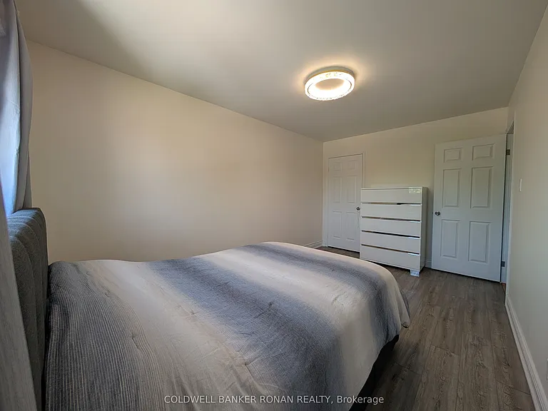 41 Camrose Dr — Photo 20